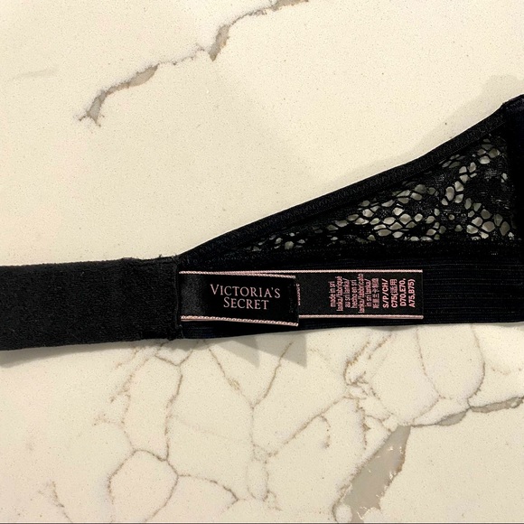 Victoria’s Secret Halter Bralette (Size S/P) 🌹 - Picture 11 of 11